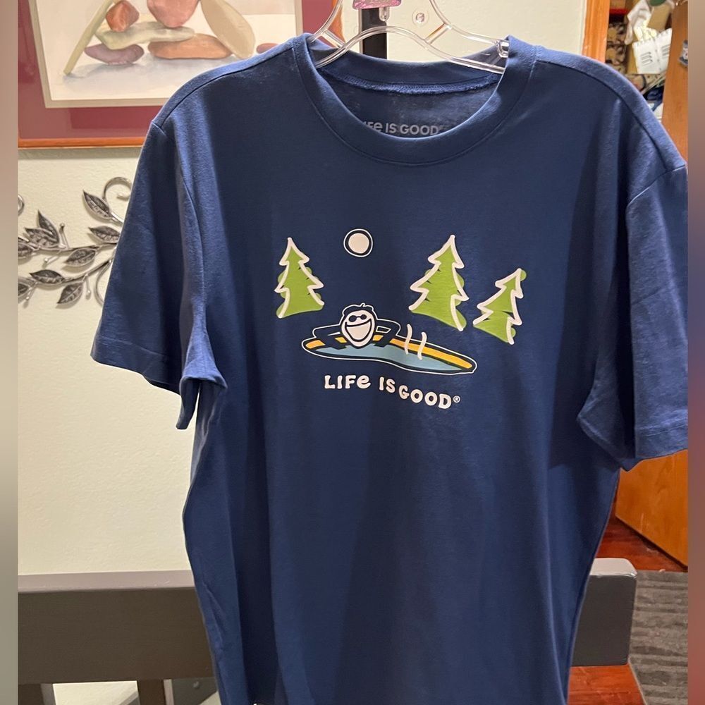 NWOT Men’s Life is Good Blue Graphic T-Shirt Small #079